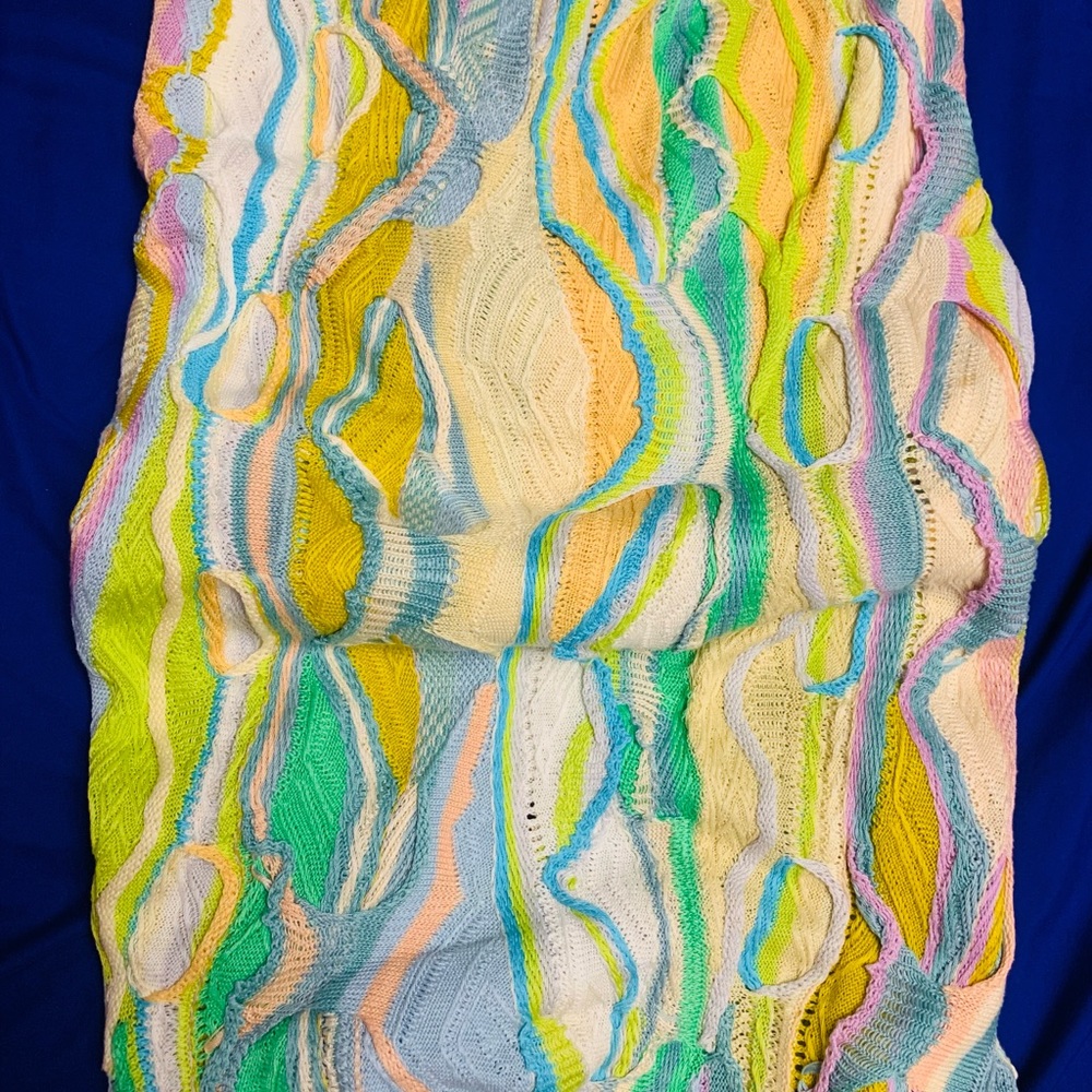Authentic COOGI sweaters - Picture 4 of 6